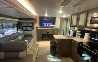 Joe & Carol's  33'Forest River sleeps up to 10