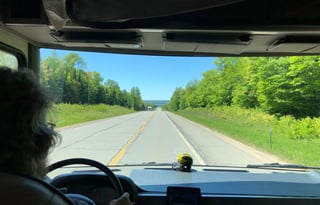 2016 Winnebago Brave 27b