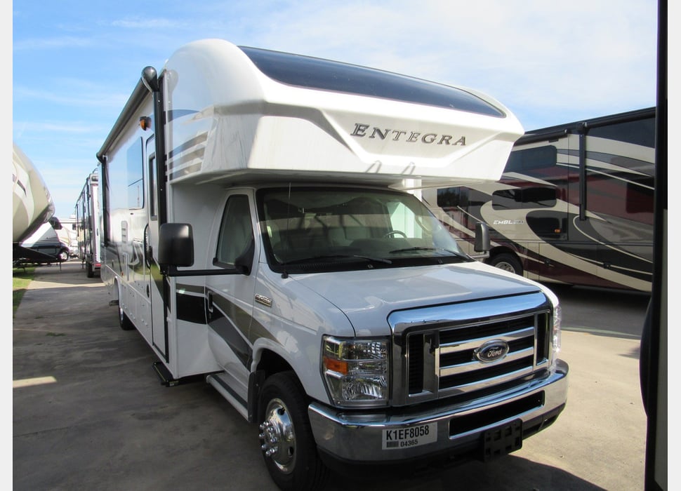 Class C Motor Home rentals in Spotsylvania