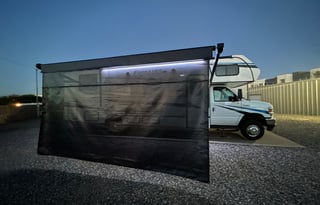 C-1 "Dragonfly" Luxury Class-C Camping!! Sleeps 7