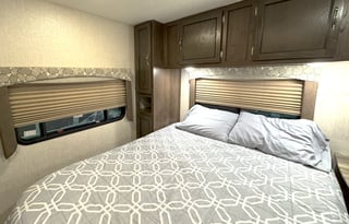 Luxury 2020 32' Coachman Freelander Bunk House