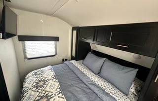 GLAMPING ALERT! Beautiful 2023 Forest River RV