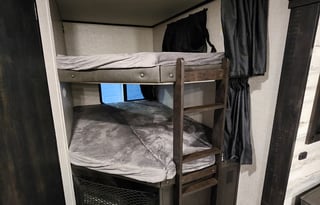 2022 Jayco Jay Feather 27BHB