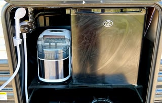 2022 pet friendly Grey Wolf Toy Hauler