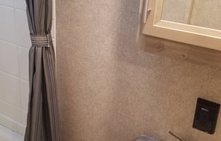 Greg and Sarah's Family Friendly Camper w/Roku TV