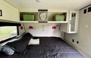 Affordable Camping 2025 Jayco sleeps 5-6