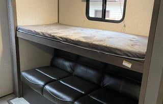 2021 Dutchmen RV Coleman Light 3215BH