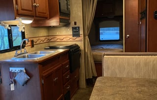 2013 Winnebago Access 24V