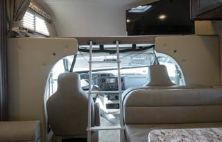 "Sugarbear Express 1" Thor Bunkhouse