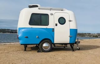 Light Weight/Easy to Tow, Luxurious & Aesthetic!