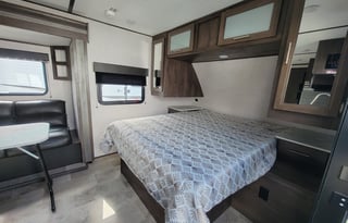 2021 Dutchmen RV Coleman Light 1805RB