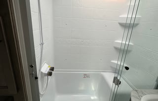 Comfortable Pet Friendly RV Loaded with Extras!!