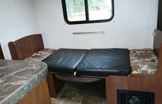 FOSTERS BUNKHOUSE BUNGALOW OOH LA LA