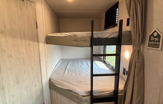 Ready-to-Camp Travel Trailer- Sleeps 8-9