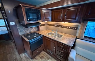 2013 Fleetwood Storm 32BH