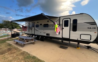 Catchin’ a Break – 2025 Jayco 287BHS