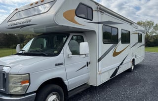 2011 Thor Motor Coach Four Winds 31R