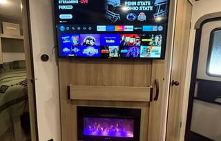 Family Fun Awaits! 2025 Coleman Lantern 28BHS