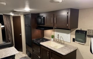 2017 KZ Sportsmen LE