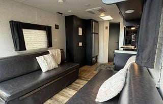 LS28 -Toy Hauler– Garage, Ramp & Full Comfort