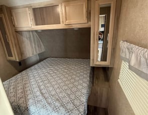 Coachmen RV Catalina Legacy 243RBS