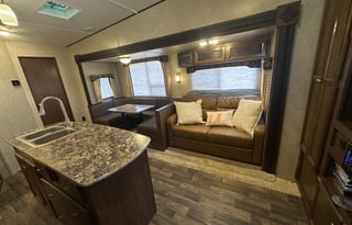 2016 Hideout- Enough Space for the Whole Family!