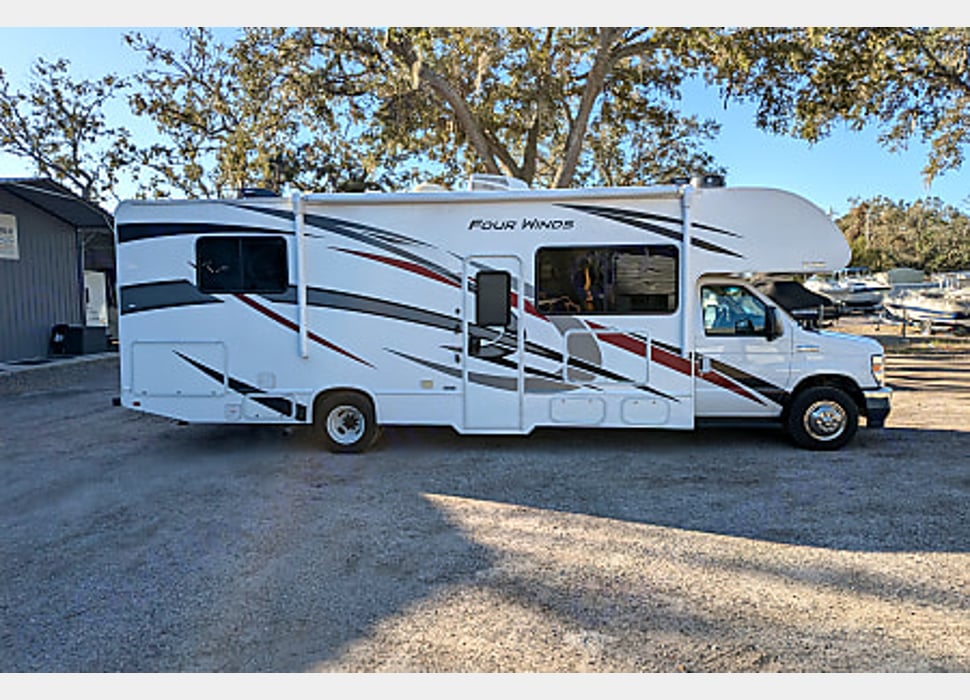 Class C Motor Home rentals in Vero Beach