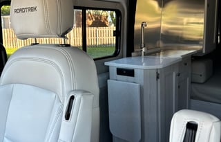 2024Roadtrek pet friendly