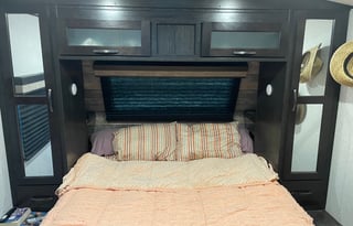 2020 Forest River Surveyor Luxury 265RLDS Tina