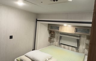 Palomino Puma Destination 39-PBQ