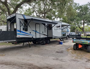 Forest River RV Vengeance Rogue 29V