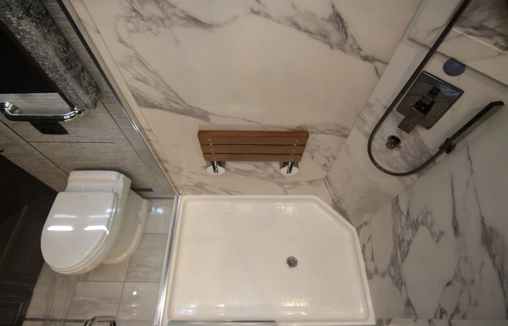 spacious shower with seat