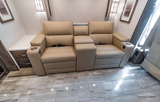 Frank and Suzanne's Motorhome Rental