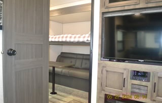 2022 Venture RV SportTrek ST327VIK