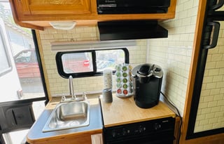 Salome - 2008 Coachman Freelander 24