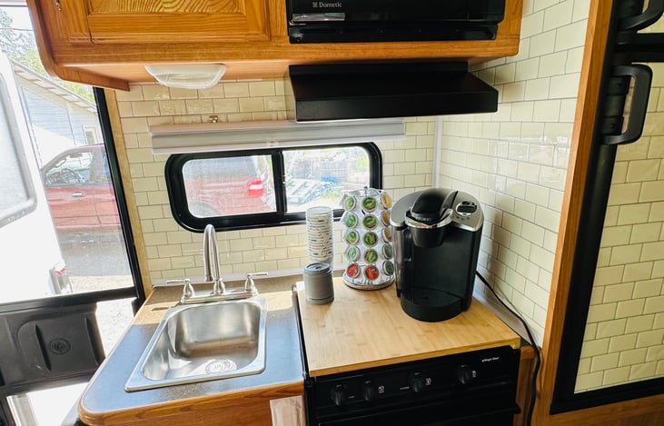 Keurig Coffee machine with coffee pods