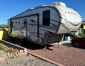 Keystone RV Cougar Half-Ton 29RKS