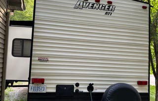 2017 Prime Time RV Avenger ATI 27DBS