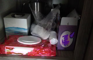 Queen, privacy curtain, bunks! Del. Available!