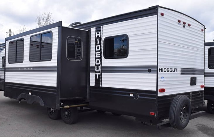 Keystone Hideout Outside Rear