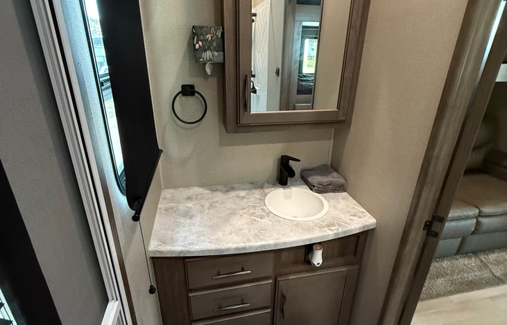 Bunkhouse full bathroom