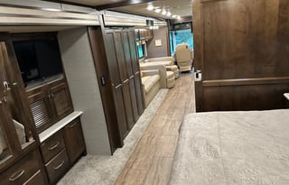 2019 Tiffin Open Road Allegro 36UA - Sleeps 9