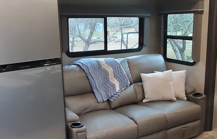 reclining theater seats with light and vibrations