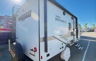 T6 2022 Winnebago Micro Minnie