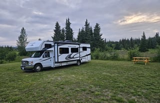 2022 31' Forest River/Unlimited Miles - Pristine!