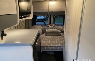 FOUR TENS- 2025 Thor Motor Coach Tranquility 19M