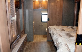 2020 Thor Motor Coach Miramar 37.1