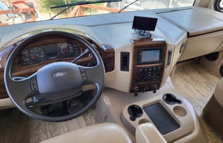 Elegant Class A Motorhome – Explore the Rockies