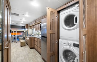 2021 Thor Motor Coach Miramar 35.2"Big Teddy"