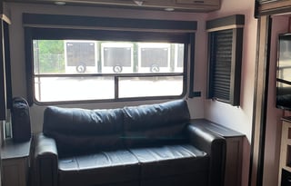 2021 Keystone RV Hideout (Delivery Available)